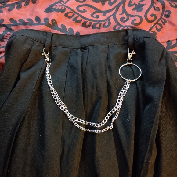 Hot Topic pleaded skirt - Picture 6 of 6